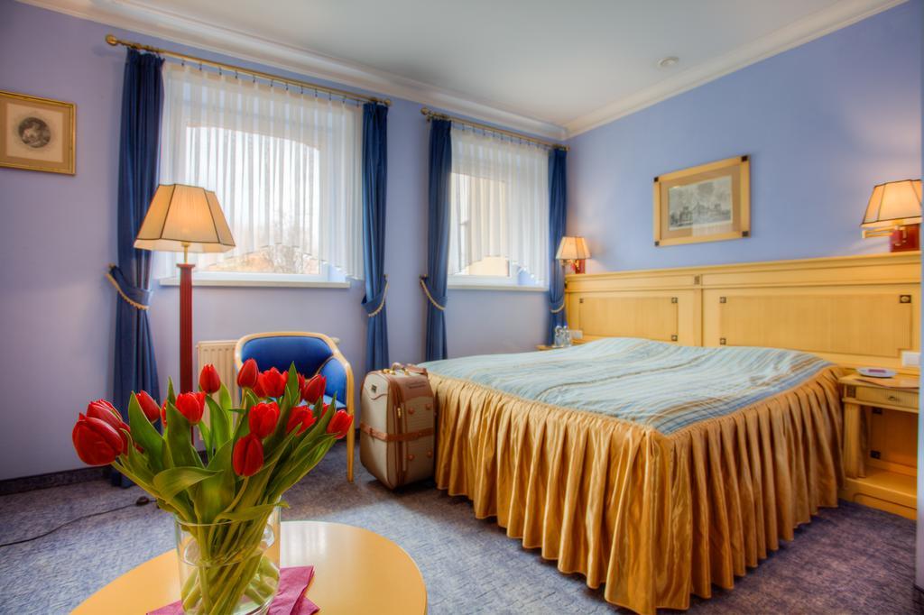 Hotel Na Podzamczu Tarnowskie Góry Quarto foto